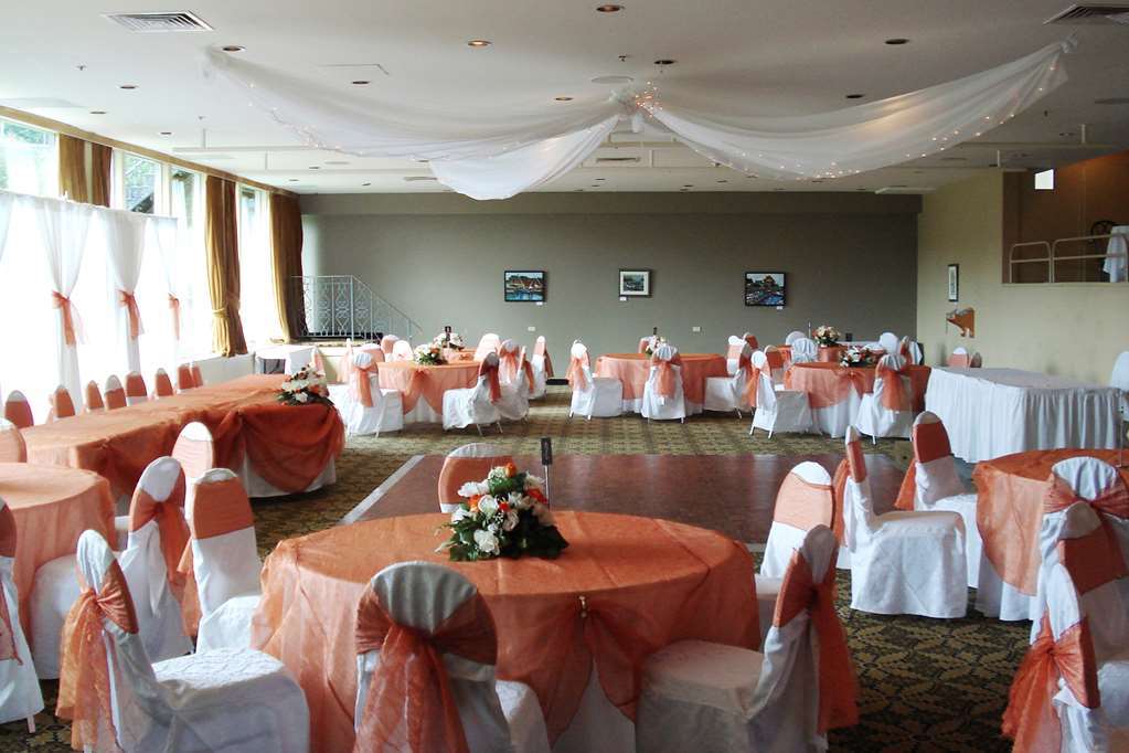 Hotel Le Chantecler Sainte-Adele Restoran gambar